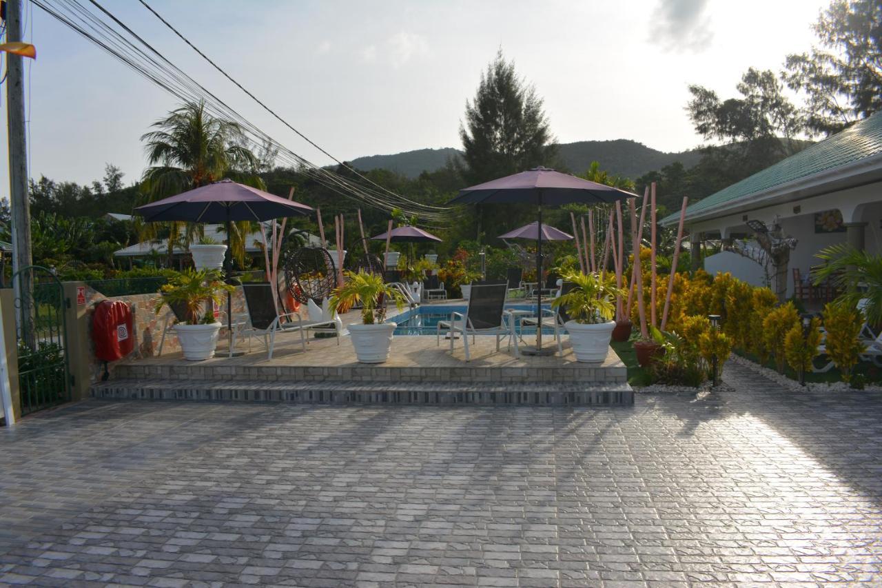 Leo'S Petit Villa Annex Praslin Exterior foto
